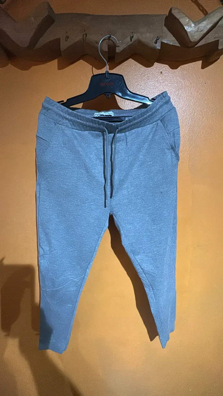 Pantalones beige Zara para mujer - 6