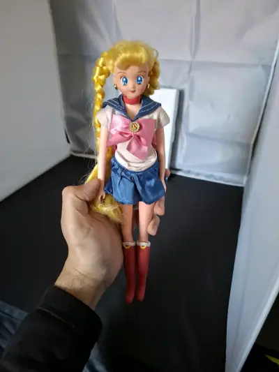 muñeca vintage de Sailor Moon (Serena) de Bandai - miniatura 4