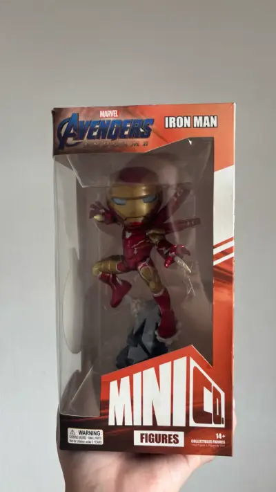 Figura de colección Iron Man Avengers Endgame - miniatura 2