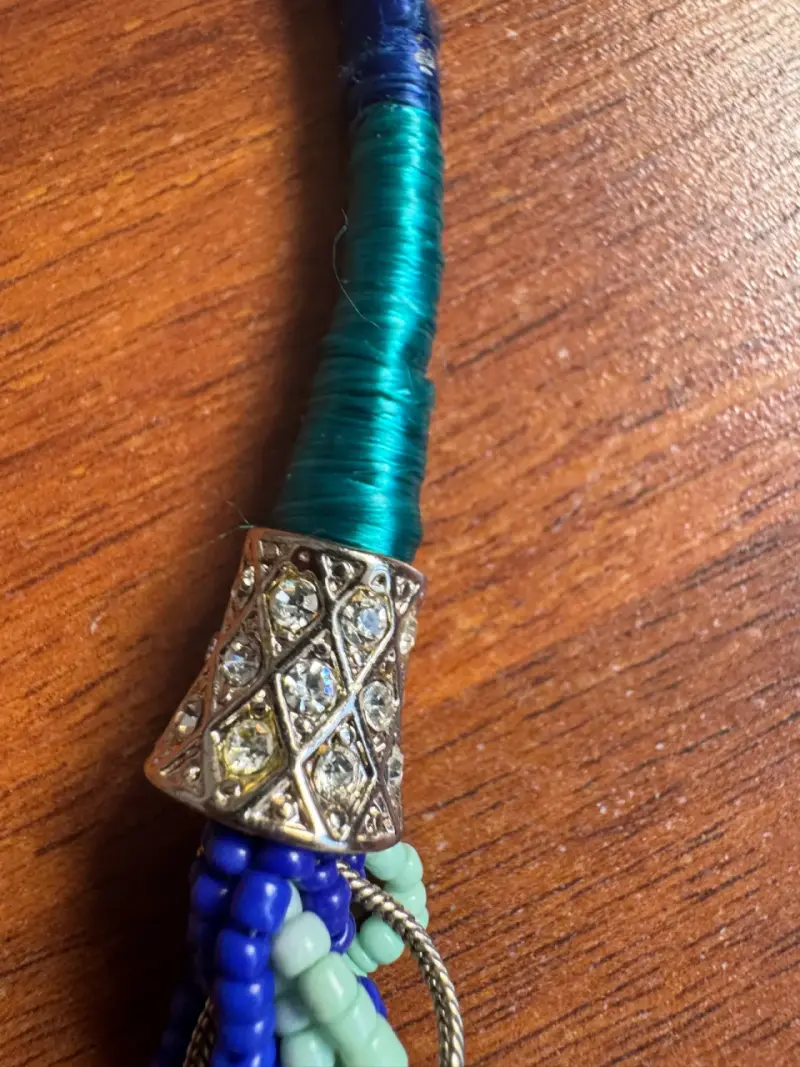 Collar largo artesanal canutillos tonos azules - 3