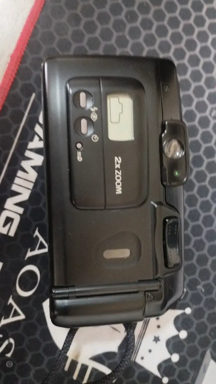 Cámara compacta Canon Prima Zoom 76F con funda - 1