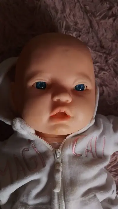 Bebe rebon cara de silicona y cuerpo de vinilo - miniatura 3