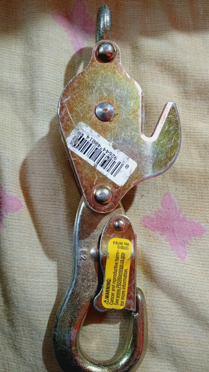 Gancho de seguridad metálico resistente
