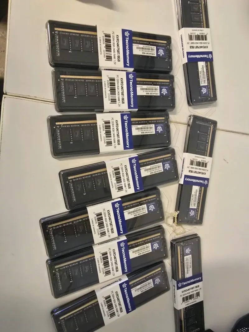 (Nuevas) Memoria RAM 8GB DDR4 2400MHz - 2