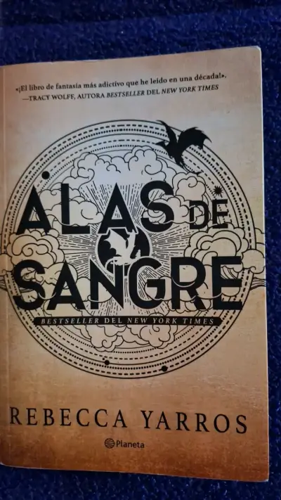 Libro 'Alas de Sangre' de Rebecca Yarros - miniatura 1