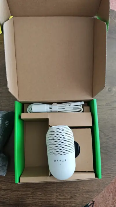 Micrófono USB Razer Seiren V3 Mini Blanco - miniatura 3