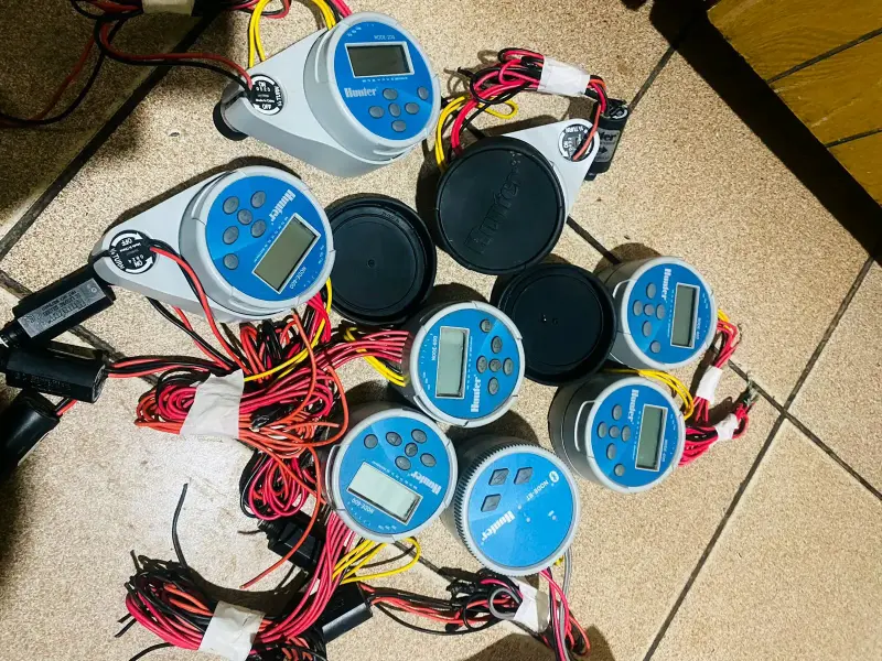 Controladores de riego Hunter y Rain Bird - 1