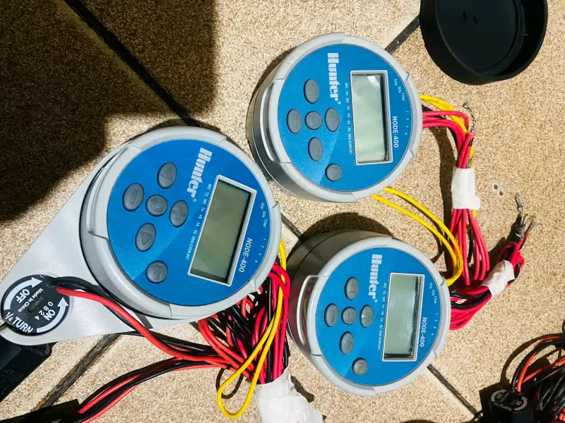 Controladores de riego Hunter y Rain Bird - 2