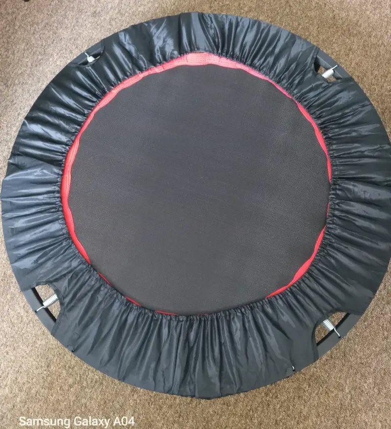 Trampolín fitness redondo con borde rojo - 3