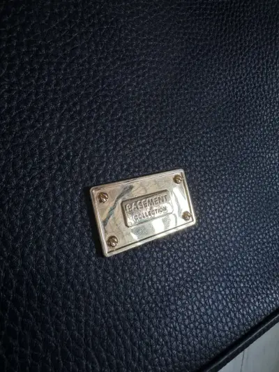Bolso negro de cuero Basement Collection - miniatura 3