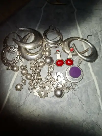 Conjunto de joyas de plata con aretes y pulsera - miniatura 1