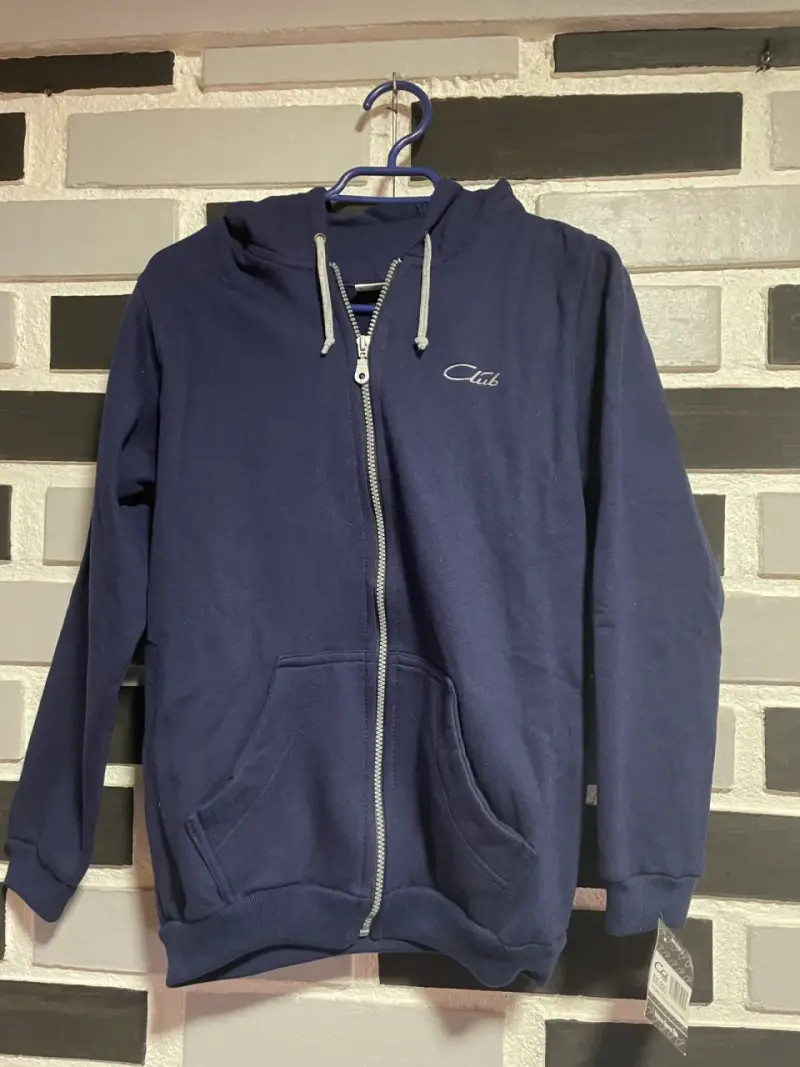 Poleron deportivo marca Club - 1