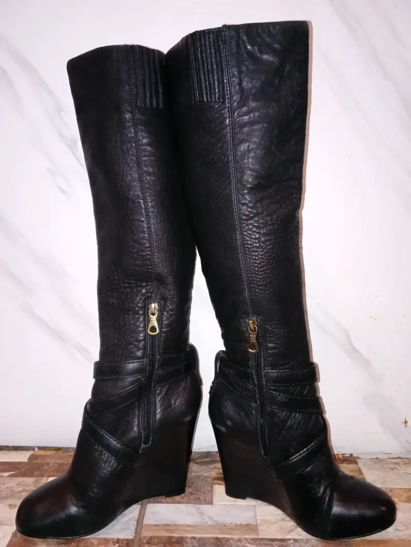Botas de cuero negras con tacón alto - 4