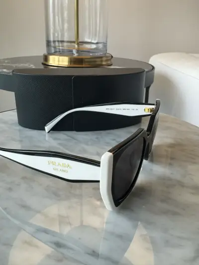 Nuevas Gafas de sol Prada Modelo  PR15WS - miniatura 3