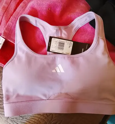 Top deportivo morado Adidas para mujer - miniatura 1