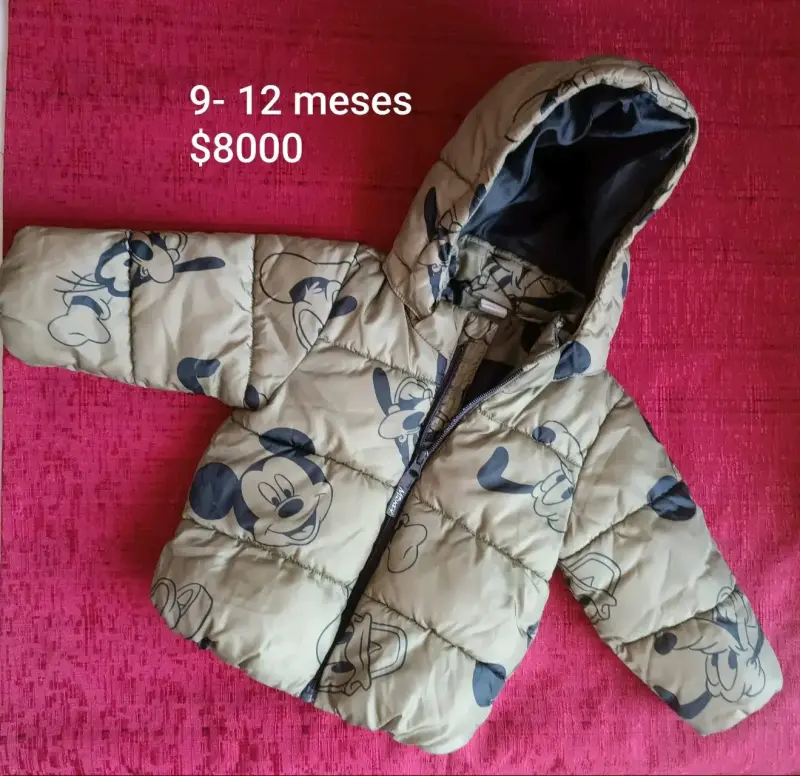 Chaqueta acolchada infantil con capucha Mickey Mo