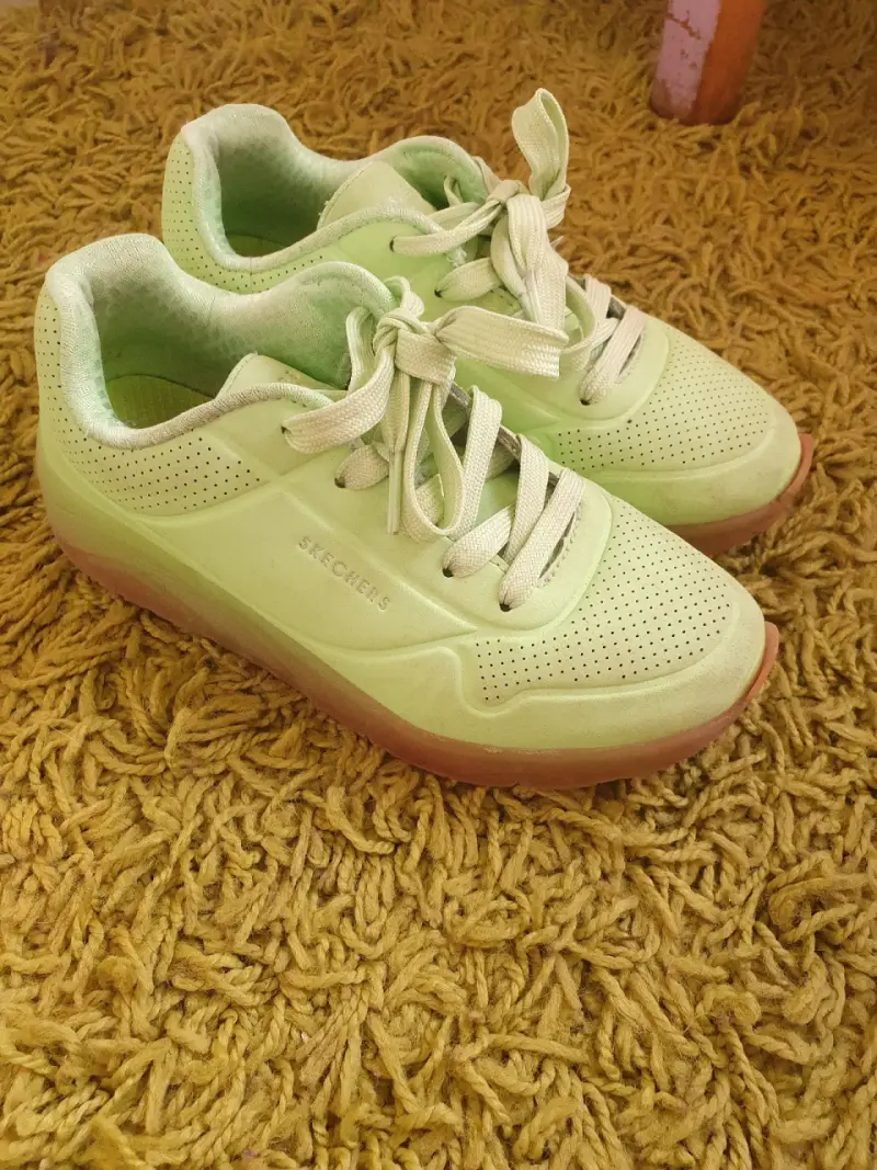 Zapatillas deportivas verdes Skechers para mujer - 1