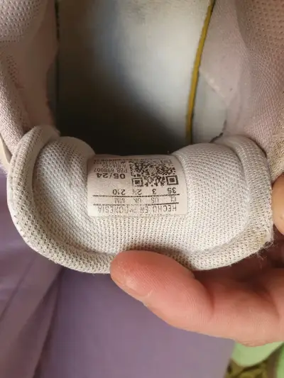 Zapatillas deportivas Adidas blancas con detalles rosados - miniatura 4