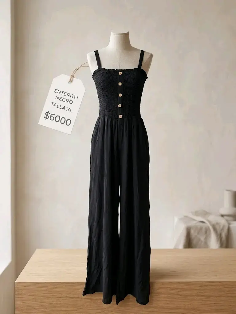 Enterito negro con botones talla XL