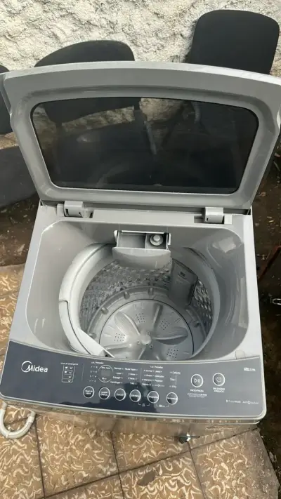 Lavadora Midea de carga superior 9.5kg gris - miniatura 4