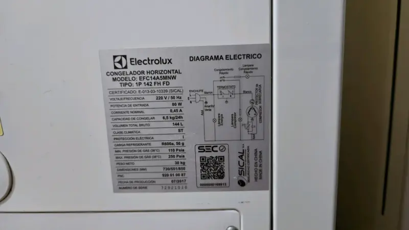 Congelador horizontal Electrolux 142 litros - 4