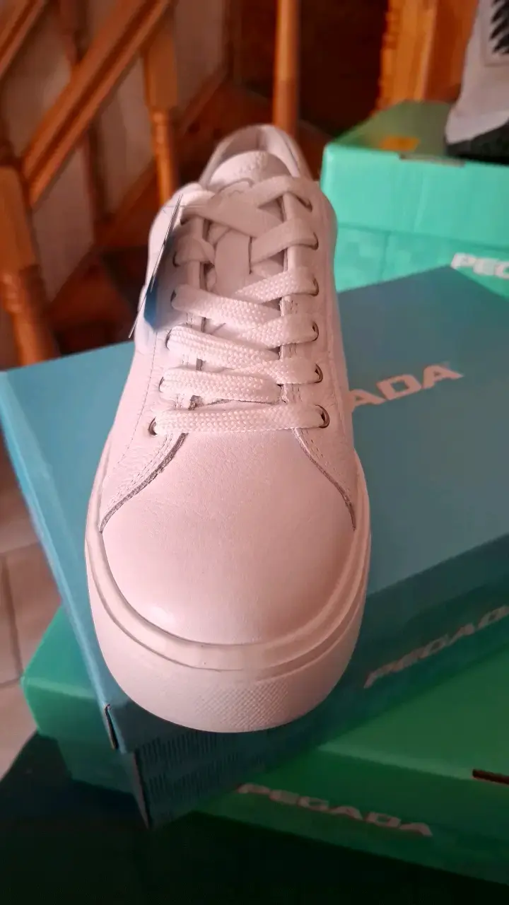 Zapatillas de cuero blancas Pegada para mujer - 2