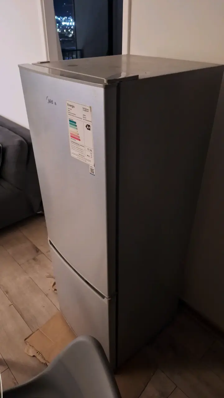 Refrigerador de dos puertas en buen estado - 5
