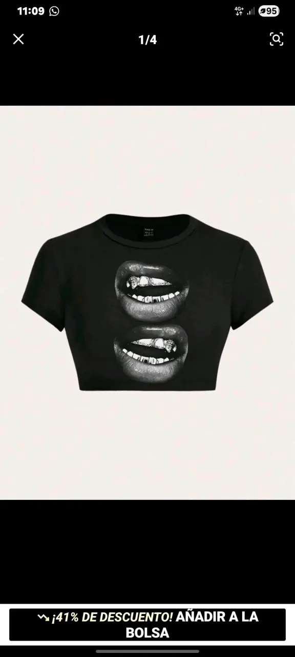 Polera negra con diseño de labios