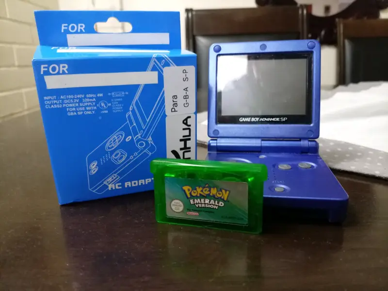 Consola Game Boy Advance SP Azul con Juego Pokémon - 1
