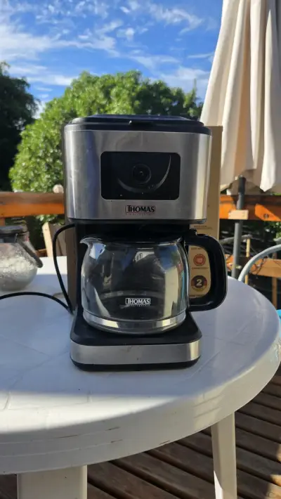 Cafetera Thomas TH-1381 900W con filtro reutilizable - miniatura 1