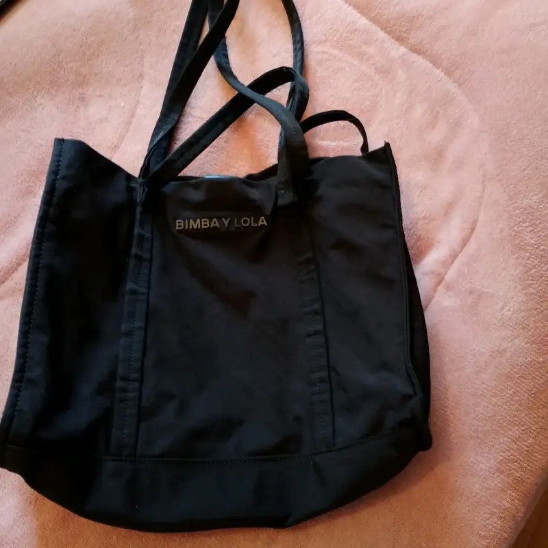 Bolso negro Bimba y Lola en buen estado - 2