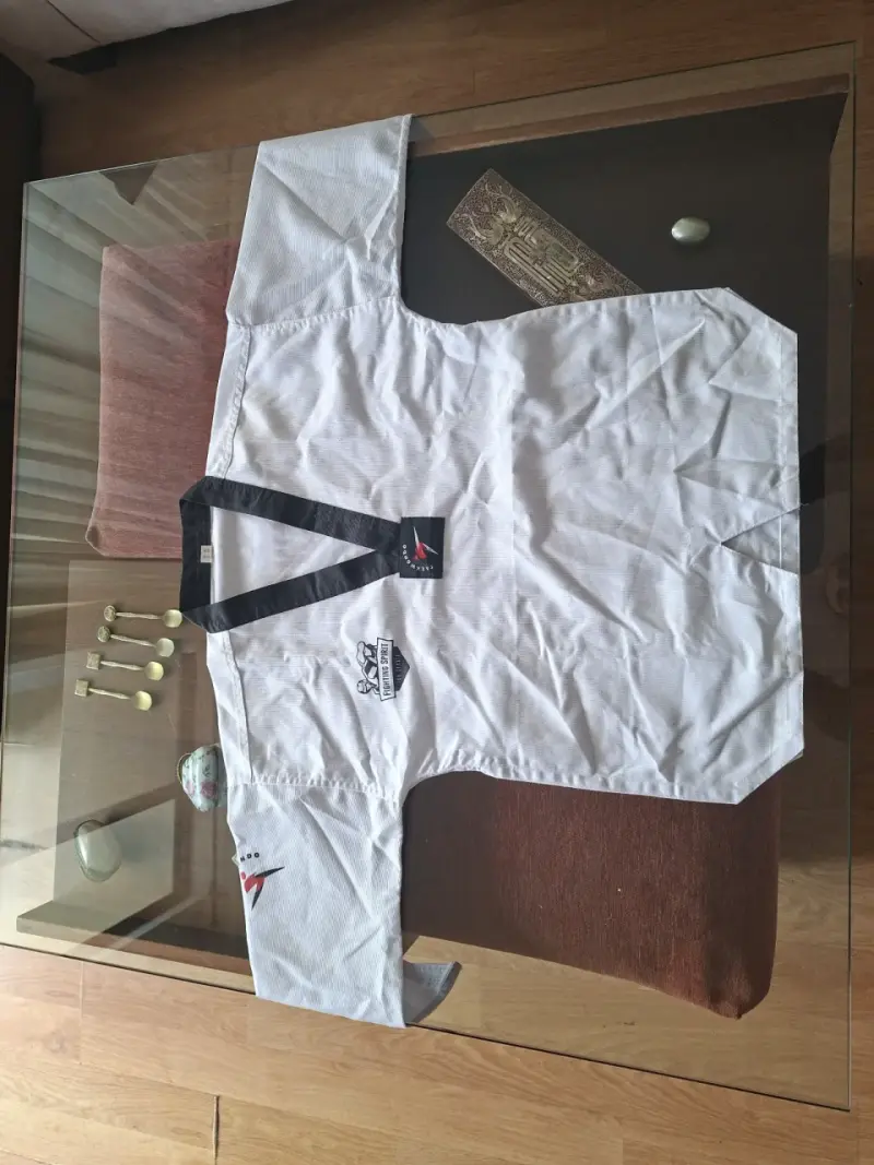 Dobok de Taekwondo Talla 160 Adultos - 1