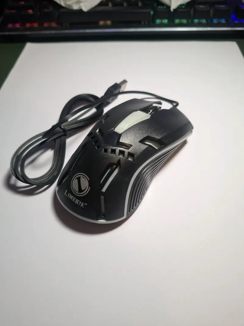Mouse gamer con cable USB y luces LED - 2