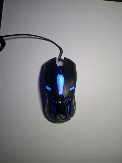 Mouse gamer con cable USB y luces LED - miniatura 3