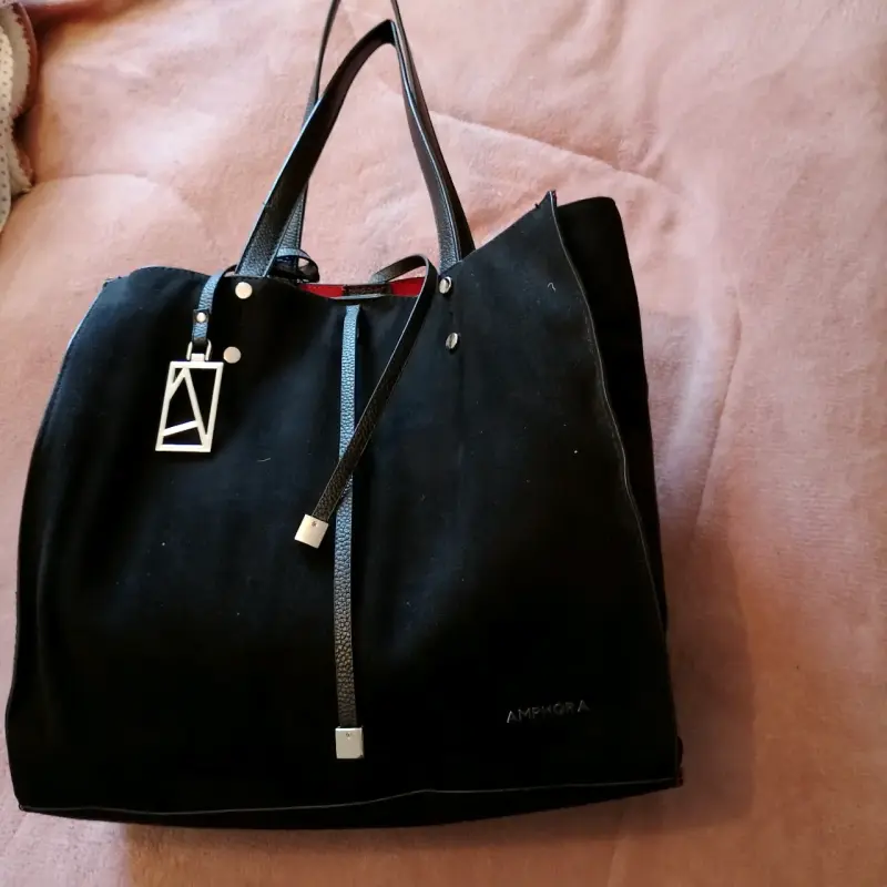 Bolso negro de mano Amphora elegante - 3