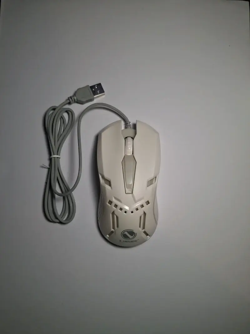 Mouse gamer con cable USB y luces LED - 1
