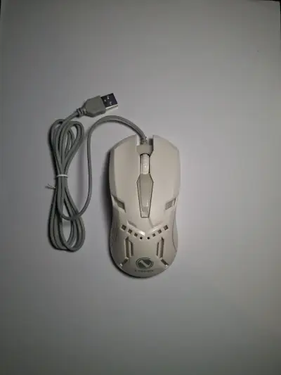 Mouse gamer con cable USB y luces LED - miniatura 1
