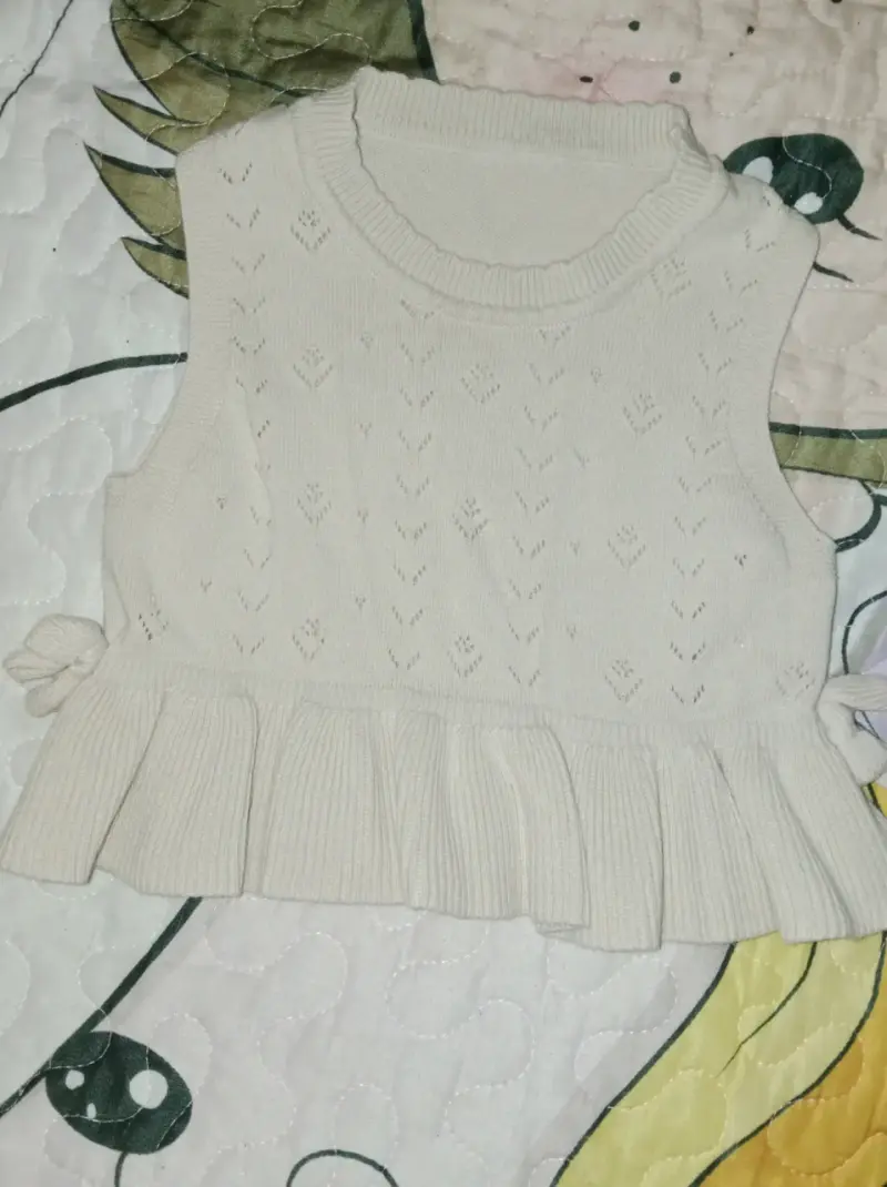 Vestido blanco para niña con encaje floral - 1