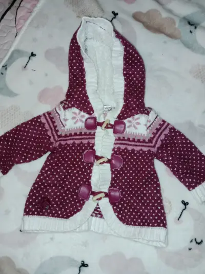 Vestido blanco para niña con encaje floral - miniatura 5