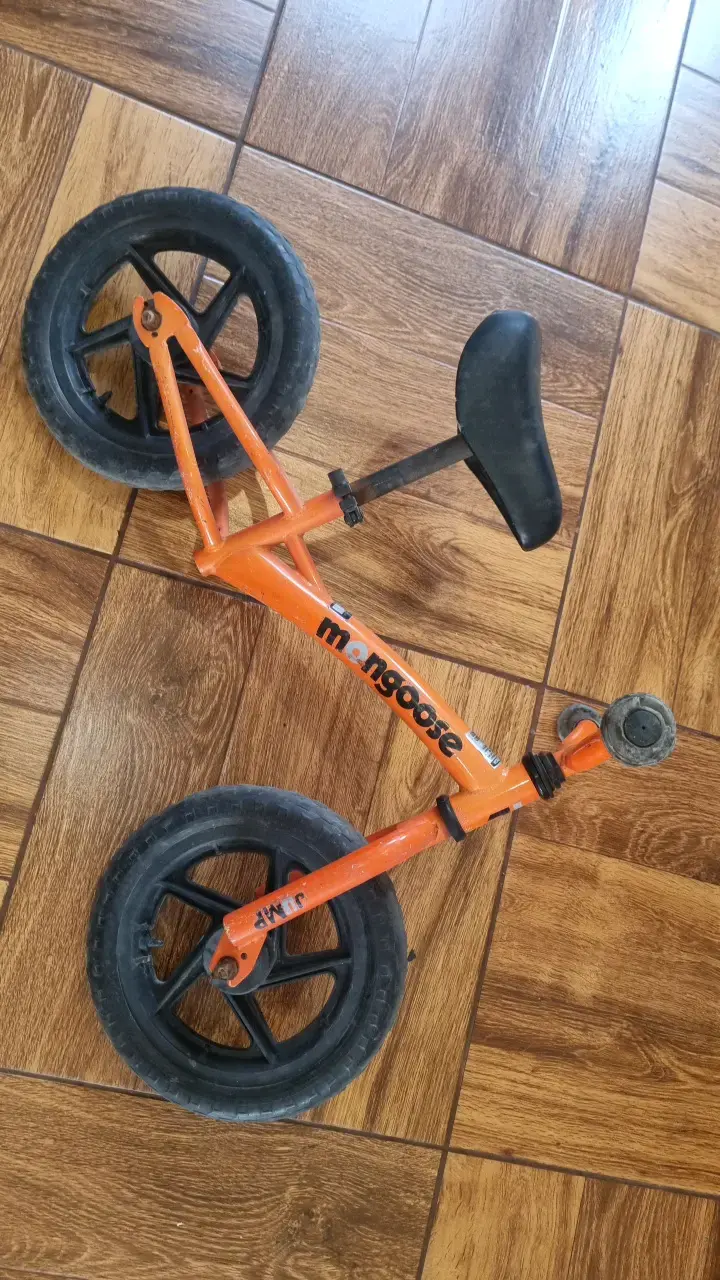 Bicicleta de equilibrio Mongoose Jump naranja - 2