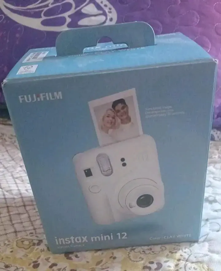 Cámara instantánea Fujifilm Instax Mini 12 blanca - 1