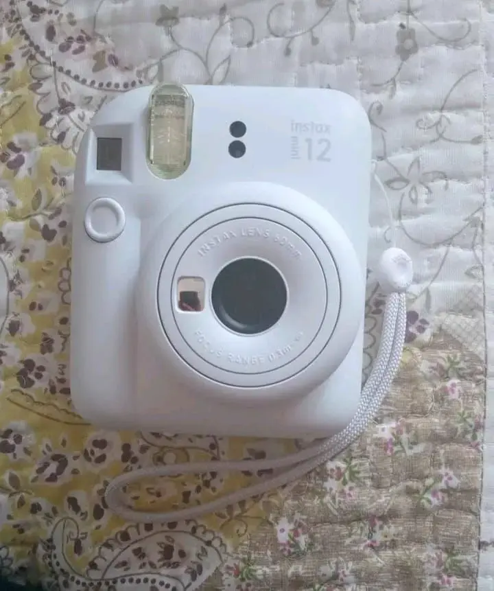 Cámara instantánea Fujifilm Instax Mini 12 blanca - 2