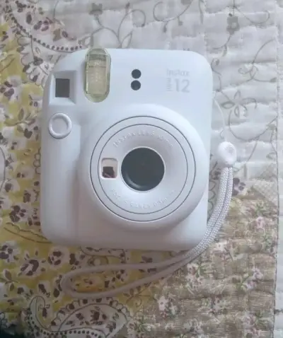 Cámara instantánea Fujifilm Instax Mini 12 blanca - miniatura 2