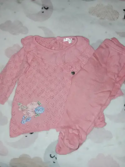 Conjunto de ropa para bebé 9 meses con diseño de oveja - miniatura 2