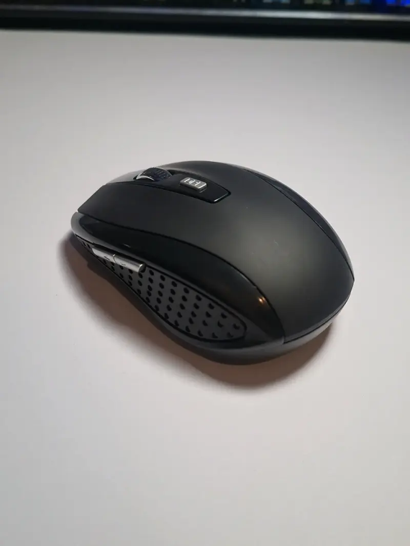 Mouse inalámbrico negro ergonómico - 2