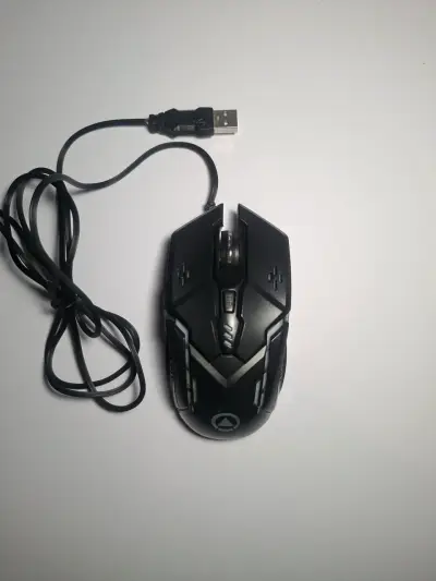 Mouse gamer con luces LED y cable USB - miniatura 1