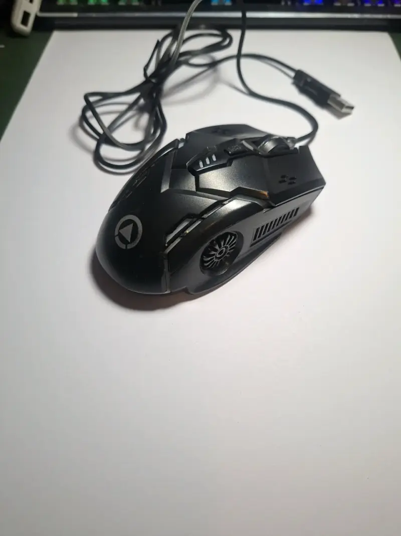 Mouse gamer con luces LED y cable USB - 2