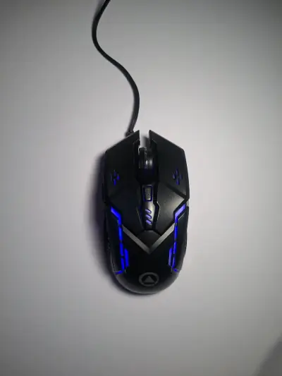Mouse gamer con luces LED y cable USB - miniatura 4