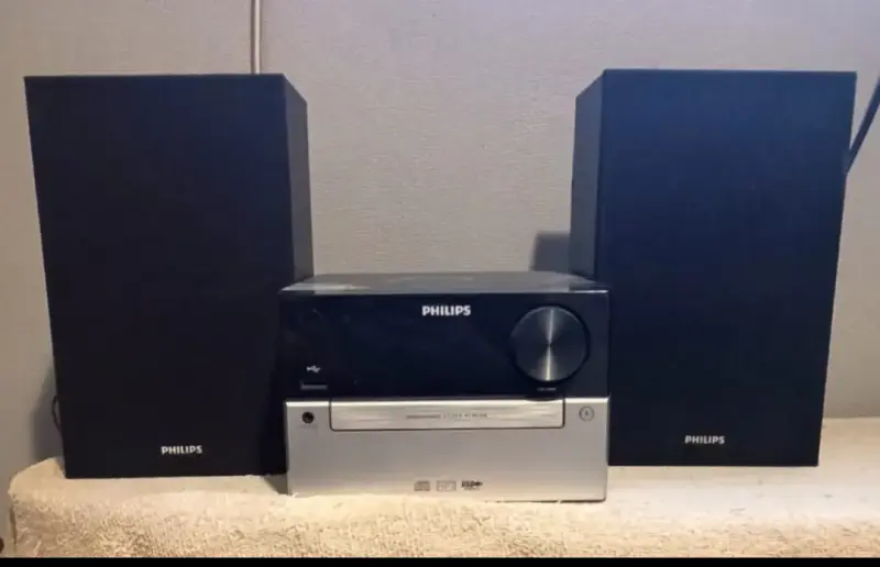 Sistema de sonido Philips con parlantes
