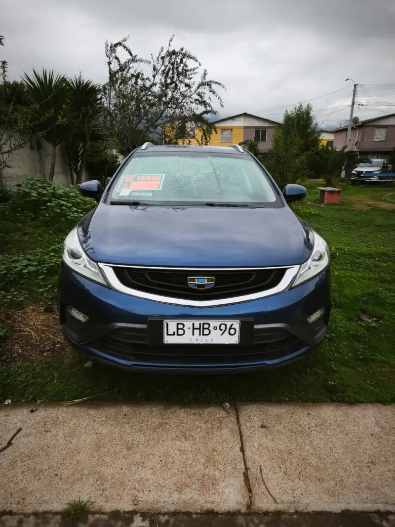 SUV Geely GS azul en buen estado - 1